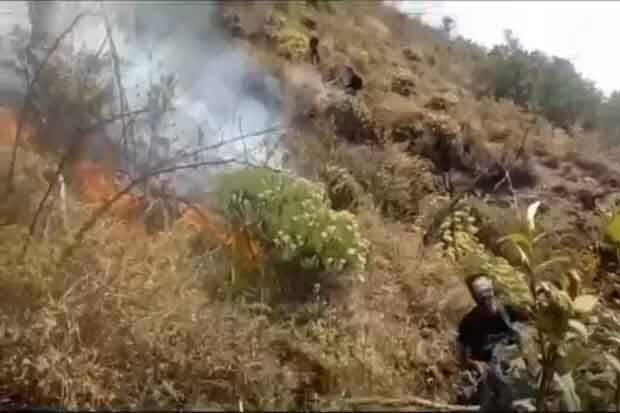 Ribuan Pendaki Terancam Gagal Rayakan HUT RI di Puncak Gunung Ciremai