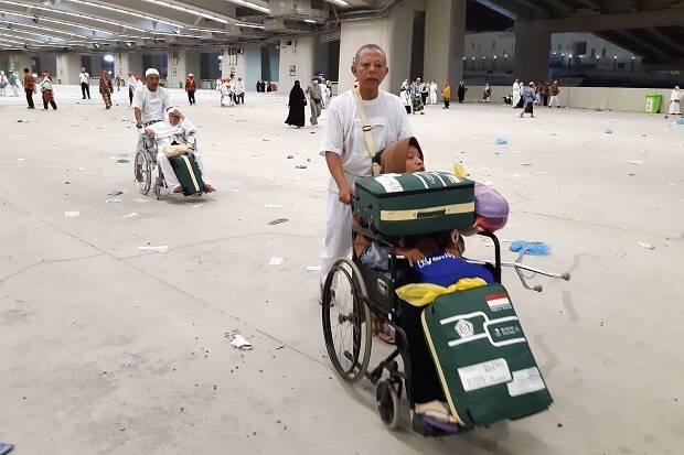 Jamaah Haji Nafar Awal Mulai Tinggalkan Mina