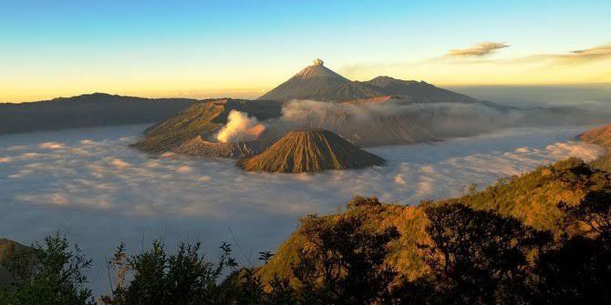 Suka Duka Muncak ke Semeru