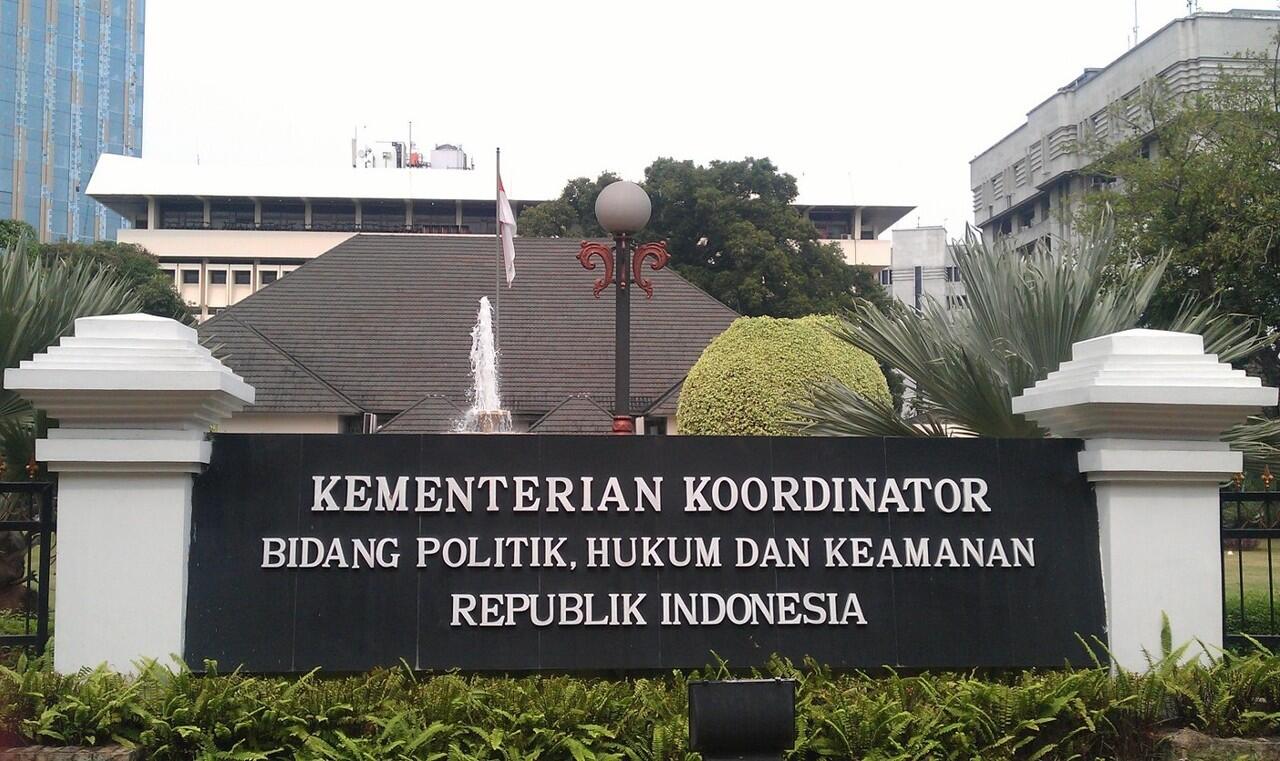 Bantu Jokowi Cari Menko Polhukam yang Berkualitas, Begini Caranya