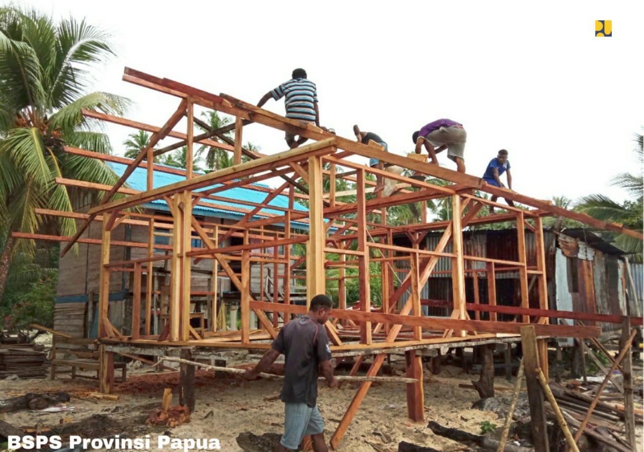 Bantuan Bedah Rumah PUPR, 4.500 Unit di Jambi dan 3.690 Unit di Papua