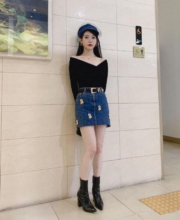 9 Gaya OOTD Mewah nan Elegan ala IU dalam Drama Hotel Del Luna