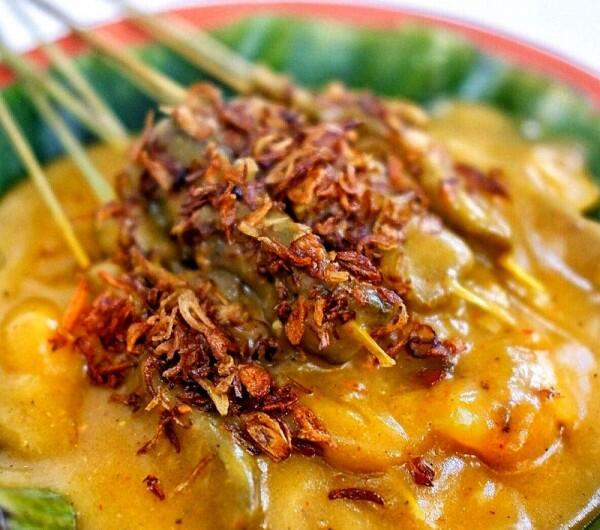 6 Jenis Sate yang Pasti Sering Kamu Temui di Indonesia