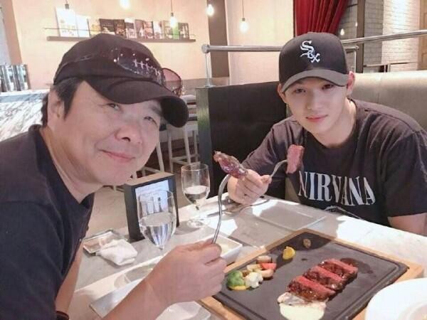 Warisi Bakat, Ini 11 Potret Keakraban Im Jihoon dan Im Hyunsik BTOB