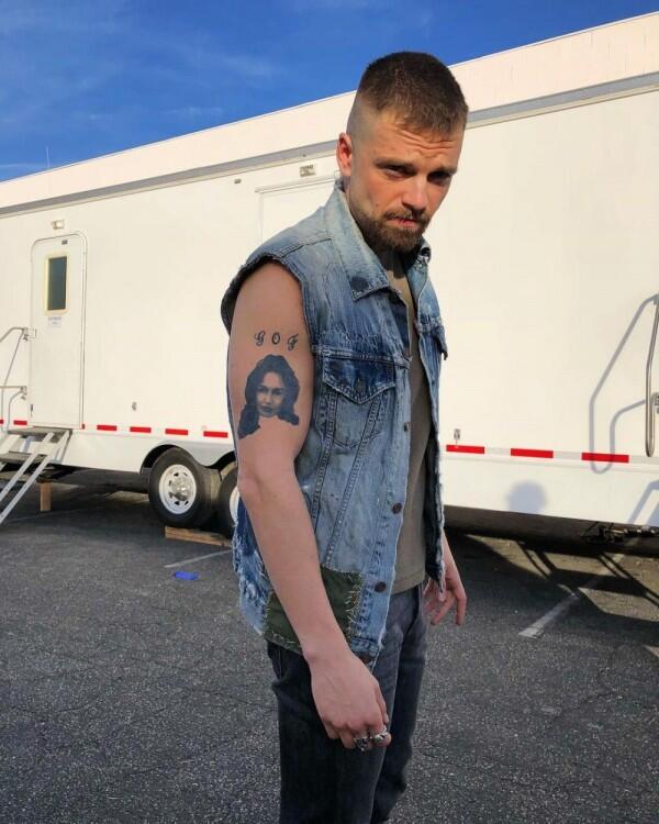 Genap 36 Tahun, 10 Potret Transformasi Sebastian Stan "Winter Soldier"