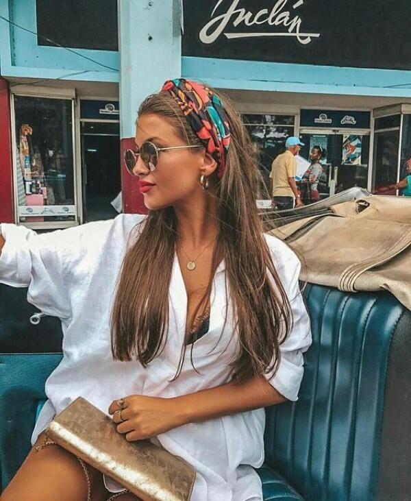 6 Ide OOTD Pakai Scarf yang Bikin Gayamu Lebih Beda & Menarik!