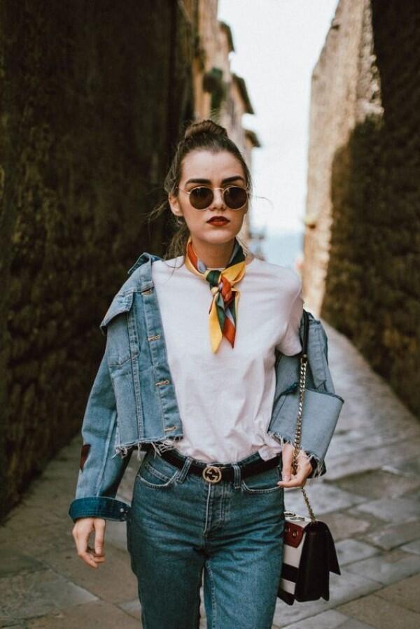 6 Ide OOTD Pakai Scarf yang Bikin Gayamu Lebih Beda & Menarik!
