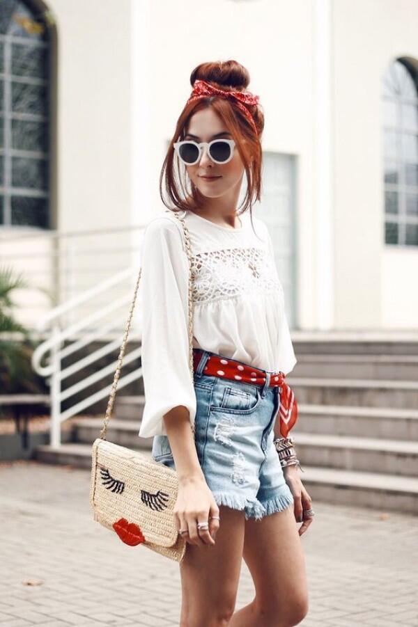 6 Ide OOTD Pakai Scarf yang Bikin Gayamu Lebih Beda & Menarik!