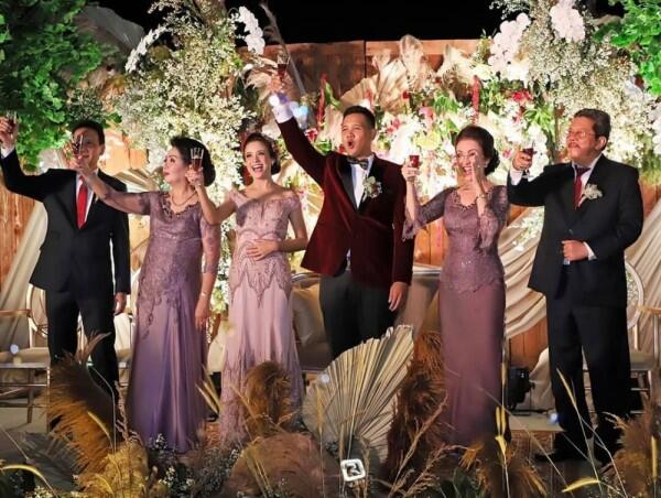 Menikah, 11 Potret Perjalanan Cinta Cantika Felder & Rocky Ramadhana