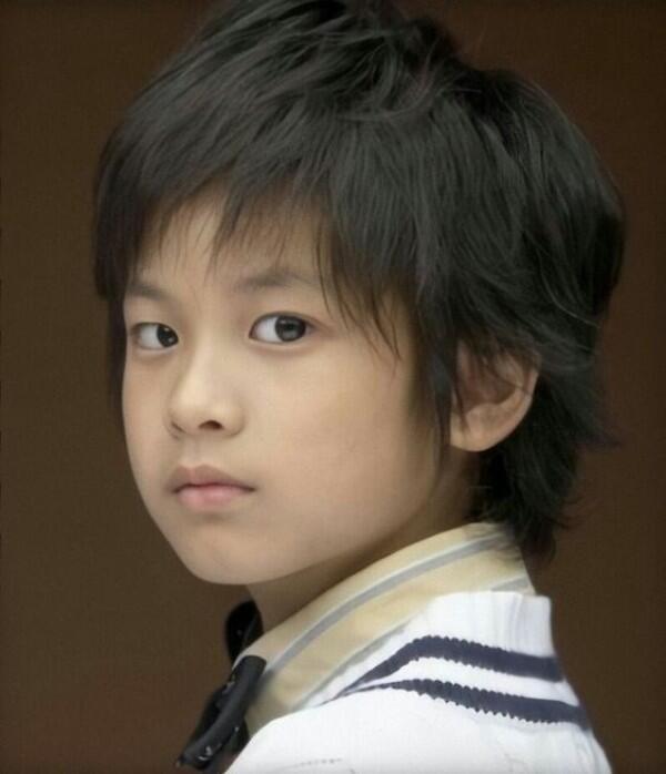 6 Potret Transformasi Chanwoo iKON, Aktor Cilik hingga YouTuber