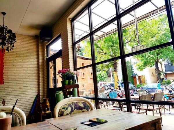 Rekomendasi 5 Kafe Cozy di Pekalongan yang Pas Buat Hangout