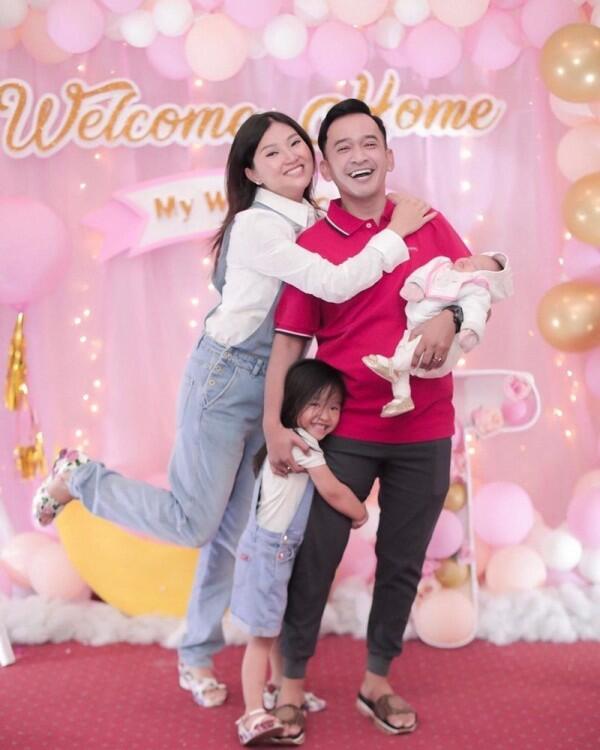 10 Ide OOTD Kompak ala Keluarga Ruben Onsu, Family Goals Banget!
