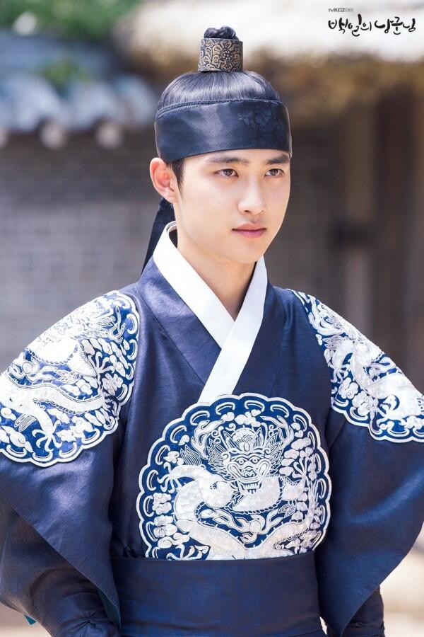 8 Pesona Idol KPop Pria Kenakan Hanbok di KDrama, bak Pangeran!