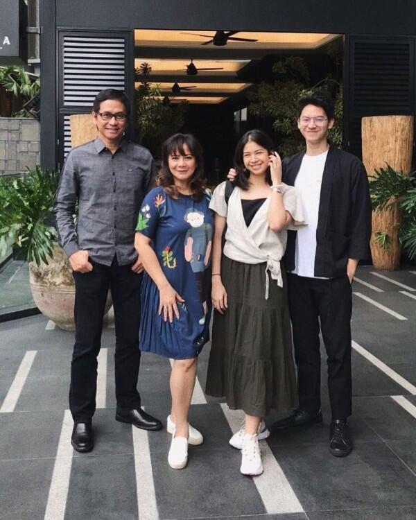 Gak Kalah dari Kevin Aprilio, 10 Potret Mesra Tristan Juliano & Pacar
