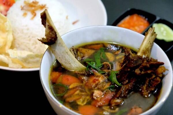 Sop Konro: Kuliner Lezat dari Iga Sapi Khas Sulawesi Selatan