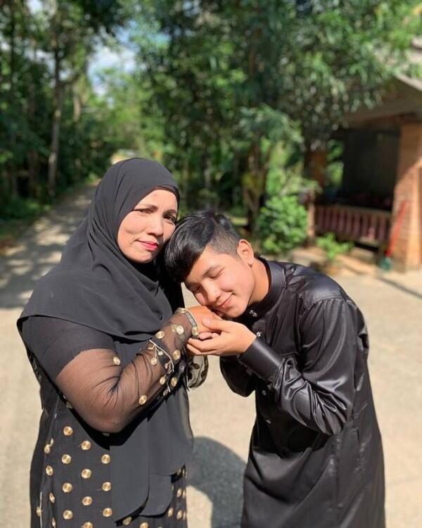 10 Momen Lebaran Jirayut Mudik ke Thailand, Ketemu Mama Tersayang!