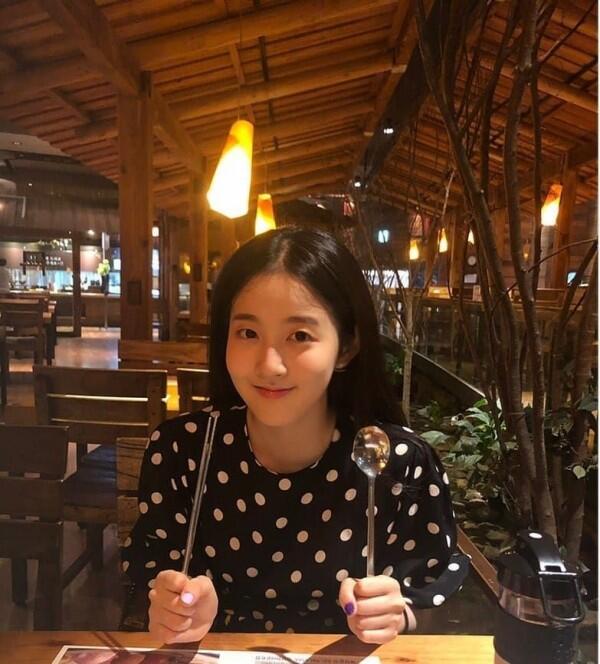 10 Potret Park Si Eun, Pemeran Seo Yeon di KDrama Everything & Nothing