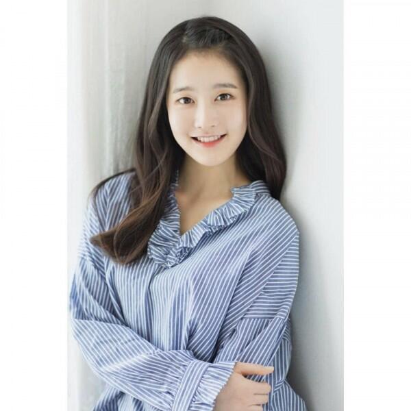 10 Potret Park Si Eun, Pemeran Seo Yeon di KDrama Everything & Nothing