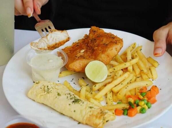 Referensi 6 Restoran Fish and Chips Yummy di Malang, Yuk Coba!