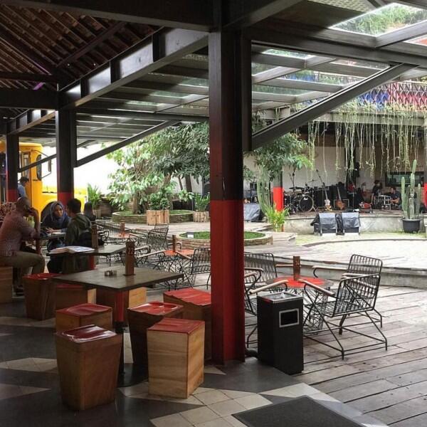 8 Kafe Kekinian di Bandung Utara yang Patut Dikunjungi