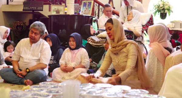 10 Momen Bahagia Syukuran 4 Bulan Calon Buah Hati Paula dan Baim Wong