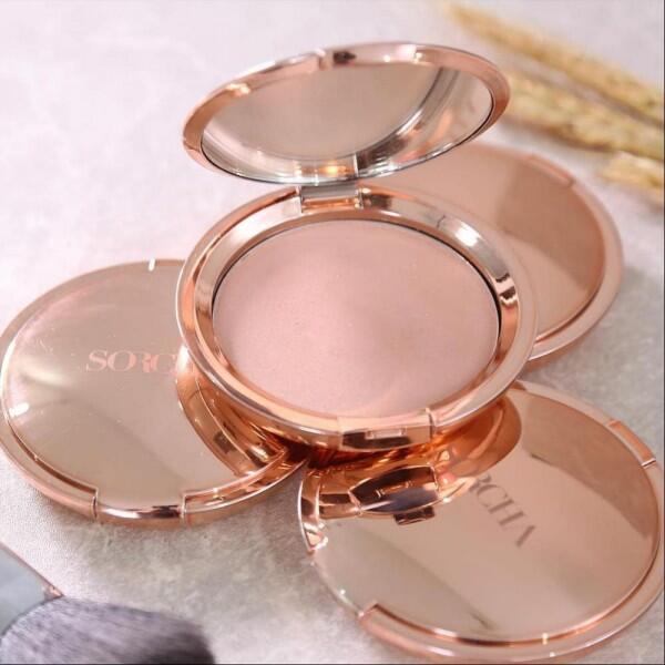 Tampil Flawless, 9 Rahasia Makeup Rutin Zaskia Adya Mecca