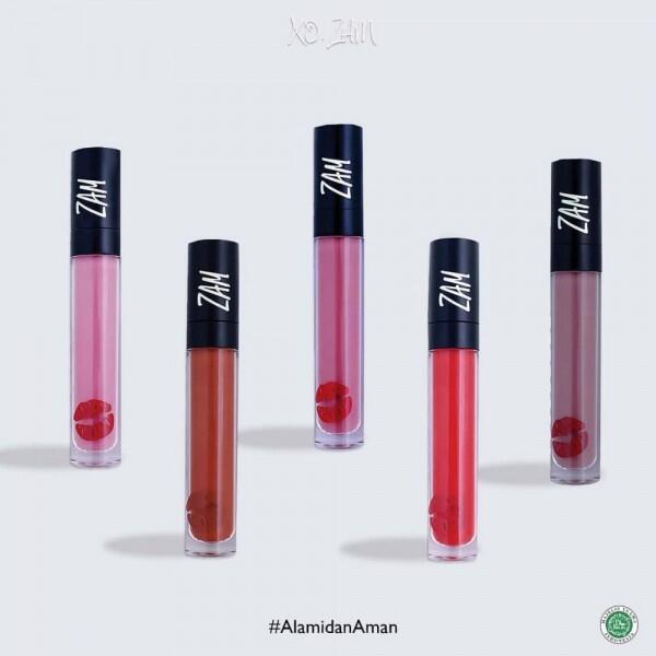 Tampil Flawless, 9 Rahasia Makeup Rutin Zaskia Adya Mecca
