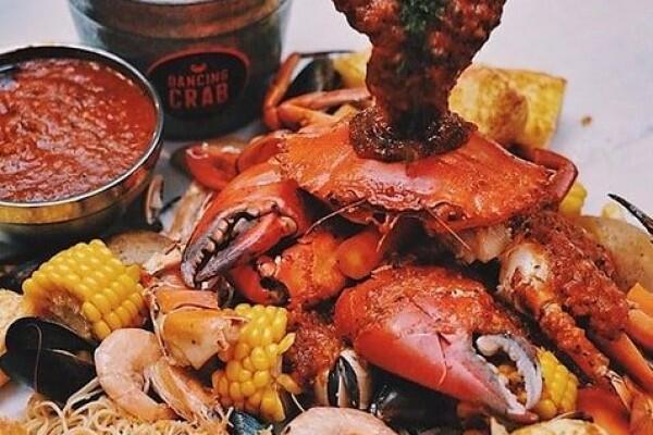 5 Tempat Makan Seafood Paling Enak di Bandung, Sudah Tahu?