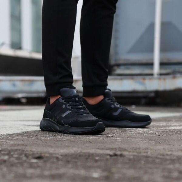 10 Rekomendasi Sneakers Brand Lokal, Berasa Pake Produk Luar!