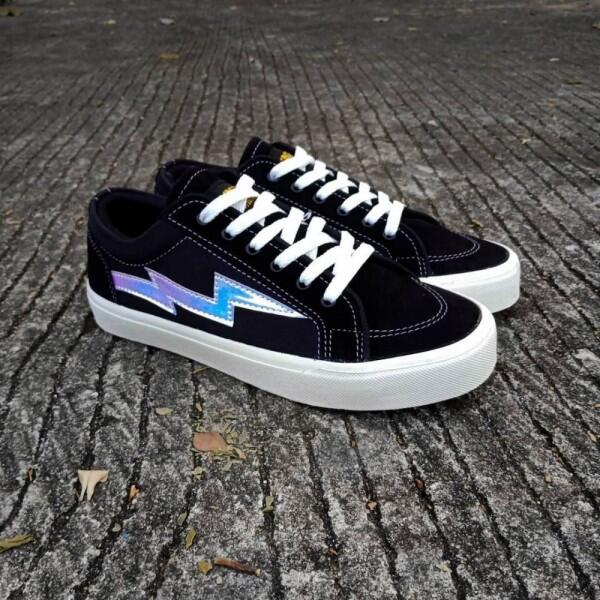 10 Rekomendasi Sneakers Brand Lokal, Berasa Pake Produk Luar!