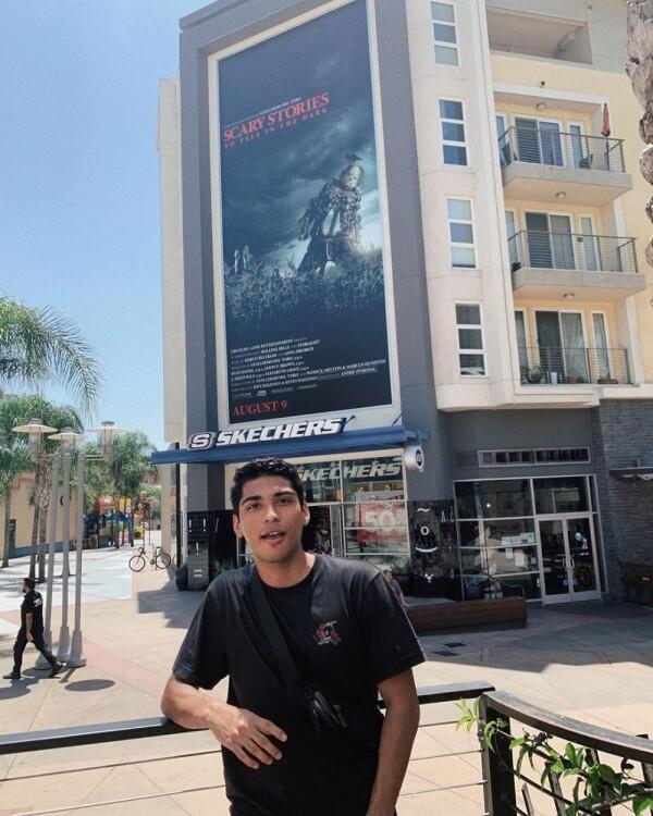 10 Potret Michael Garza yang Mencuri Hati di Film Scary Stories