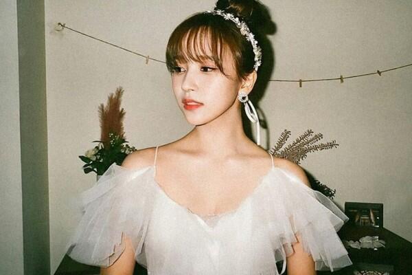 Vakum dari Twice, Ini Dia 13 Penampilan Mina yang Bikin Kangen!