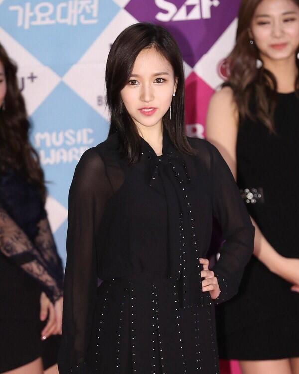 Vakum dari Twice, Ini Dia 13 Penampilan Mina yang Bikin Kangen!
