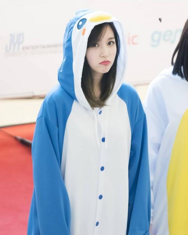 Vakum dari Twice, Ini Dia 13 Penampilan Mina yang Bikin Kangen!