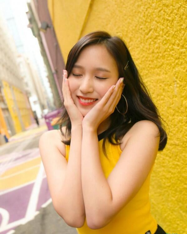 Vakum dari Twice, Ini Dia 13 Penampilan Mina yang Bikin Kangen!