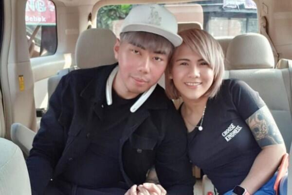Punya Panggilan Sayang, 9 Potret Mesra Roy Kiyoshi dan Evelin