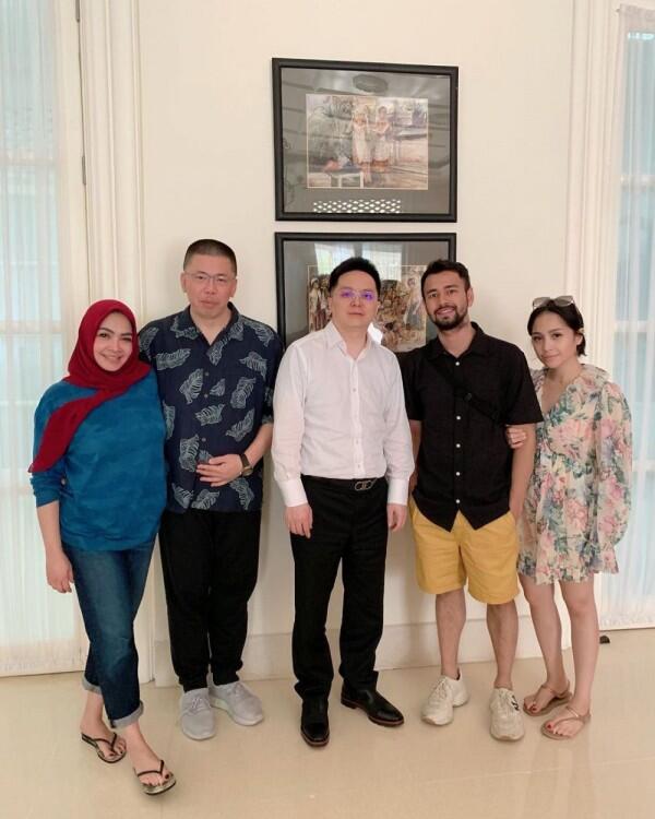 Menikah Sejak 2017, Ini 10 Momen Kebersamaan Rieta Amilia dan Suami