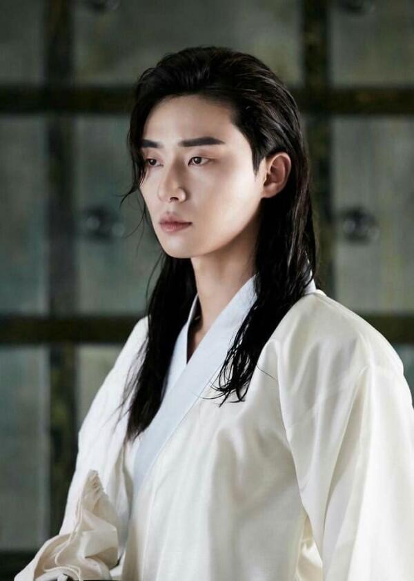 Siap Debut Hollywood, 10 Potret Perjalanan Karier Park Seo Joon