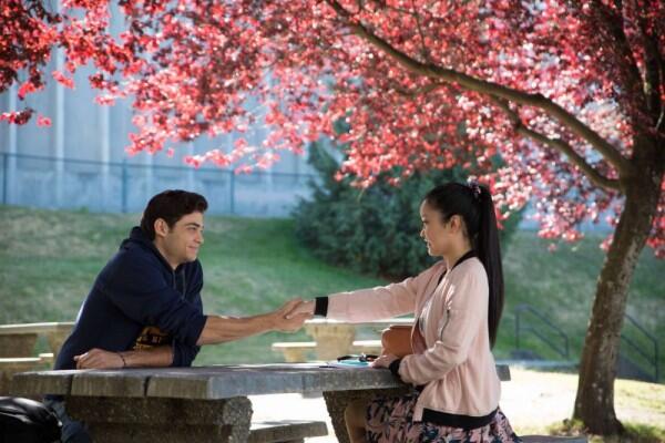Layak Tonton, Ini 6 Film Teen Romance Terbaik Netflix Menurut IMDb