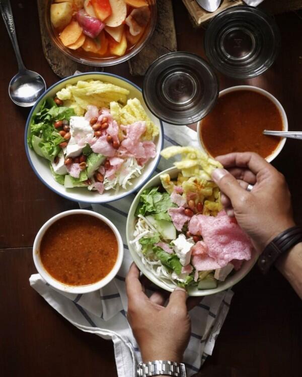 Resep dan Cara Membuat Asinan Sayur Sederhana, Nyegerin Banget