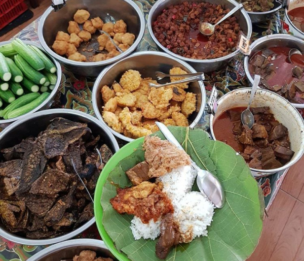 5 Kedai Nasi Jamblang Paling Diburu di Cirebon, Harus Siap Antre