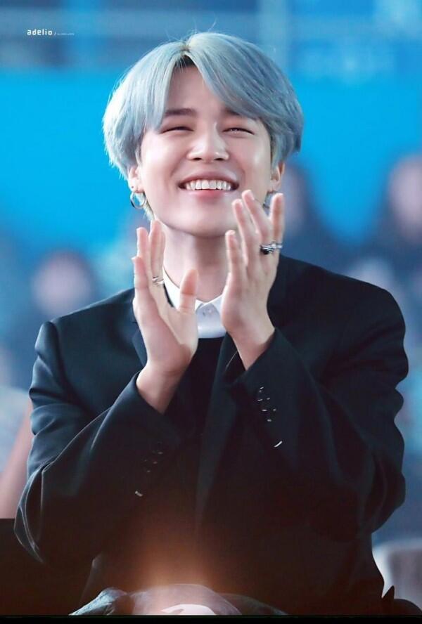 Bikin Jatuh Hati, Ini 10 Potret Senyum Jimin BTS yang Memesona