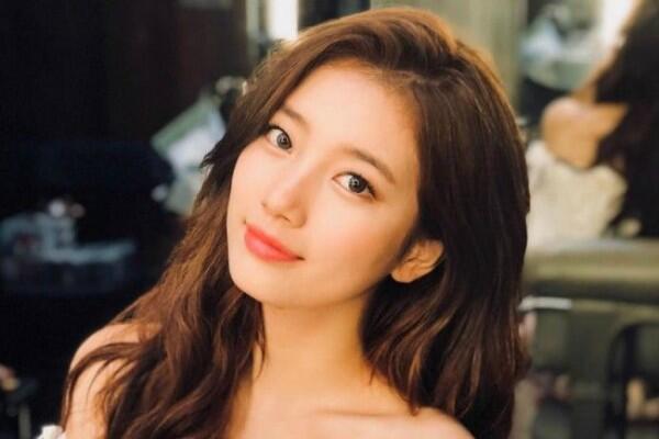 5 Rekomendasi Lip Tint Warna Orange yang Bikin Wajah Terlihat Segar!