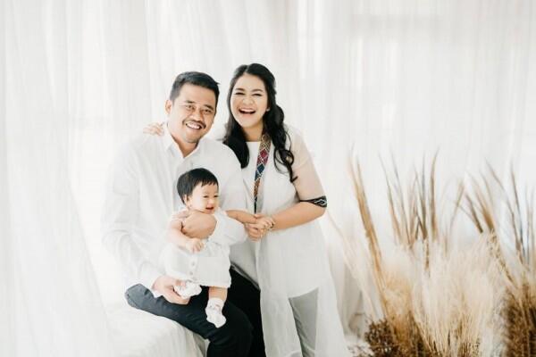 10 Potret Gemas Sedah Mirah Nasution, Cucu Perempuan Jokowi yang Unyu