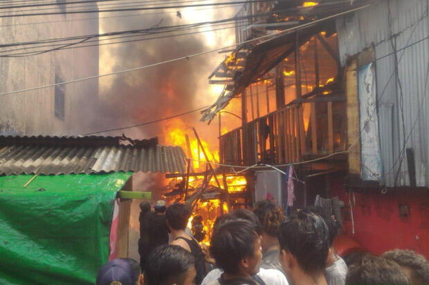 DPKP Jaktim Minta Warga Hati-hati Bakar Sampah dan Gunakan Listrik