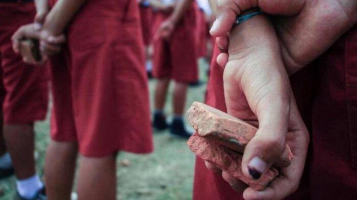 Kunci Pendidikan Anak Indonesia Itu Adalah Moral & Akhlak, Titik!