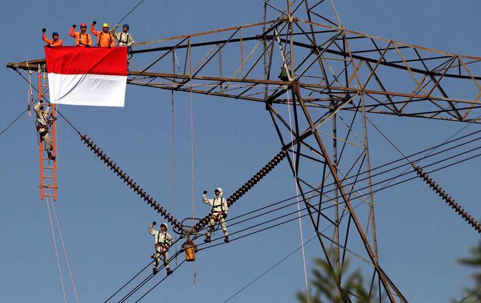 Pasukan Elite Khusus PLN Yang Jarang Kita Ketahui..