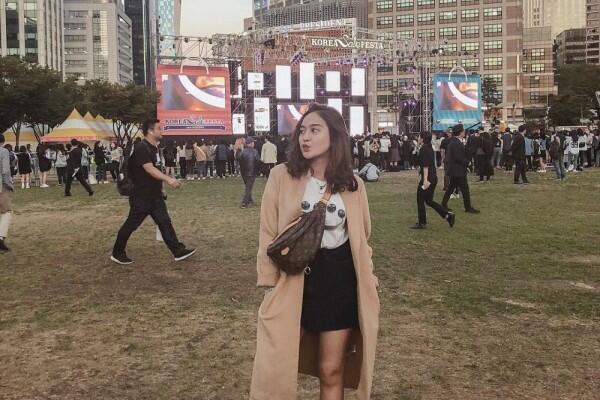 Buat Kamu yang Suka Hangout, Ini 9 Inspirasi OOTD Kece ala Salshabilla
