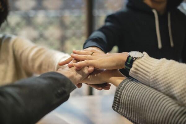 9 Rahasia yang Membuat Persahabatan Makin Erat
