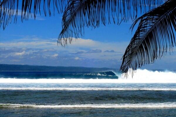 Keindahan Pantai Krui, Destinasi Wisata Lampung yang Wajib Dikunjungi